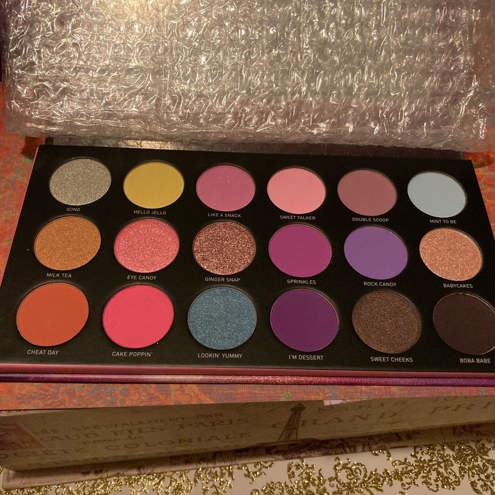 Morphe Sweet on Hue eyeshadow palette
